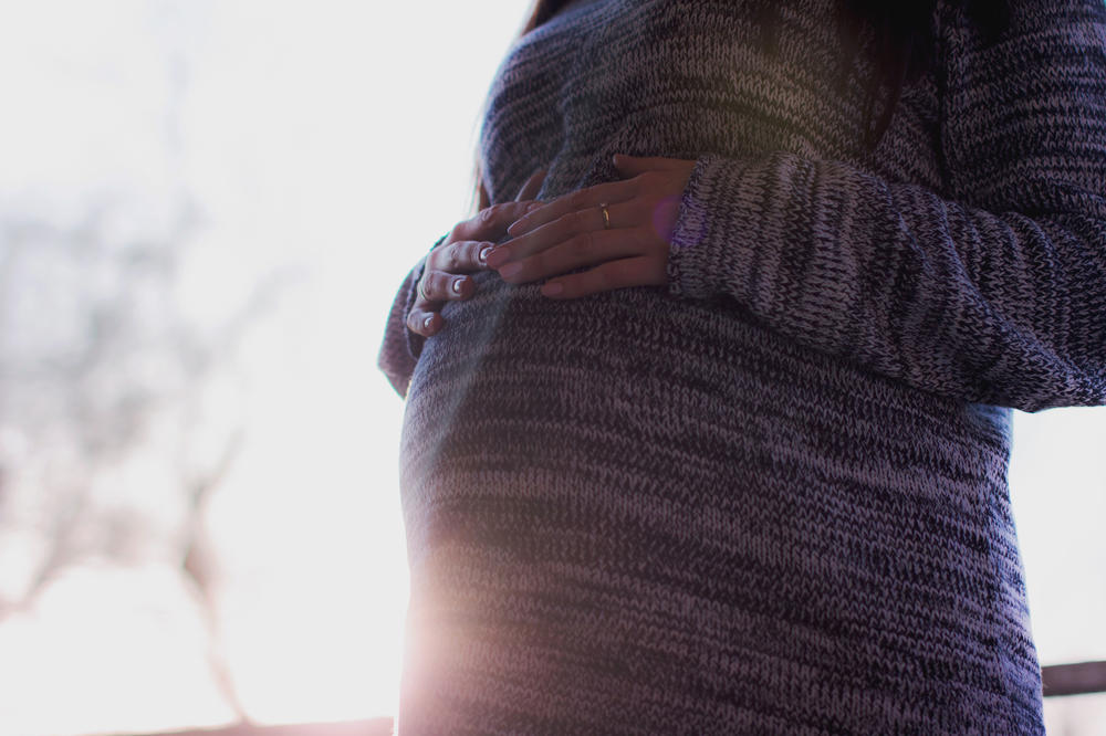 Schwangere Studierende profitieren seit Anfang des Jahres ebenfalls vom Mutterschutzgesetz.