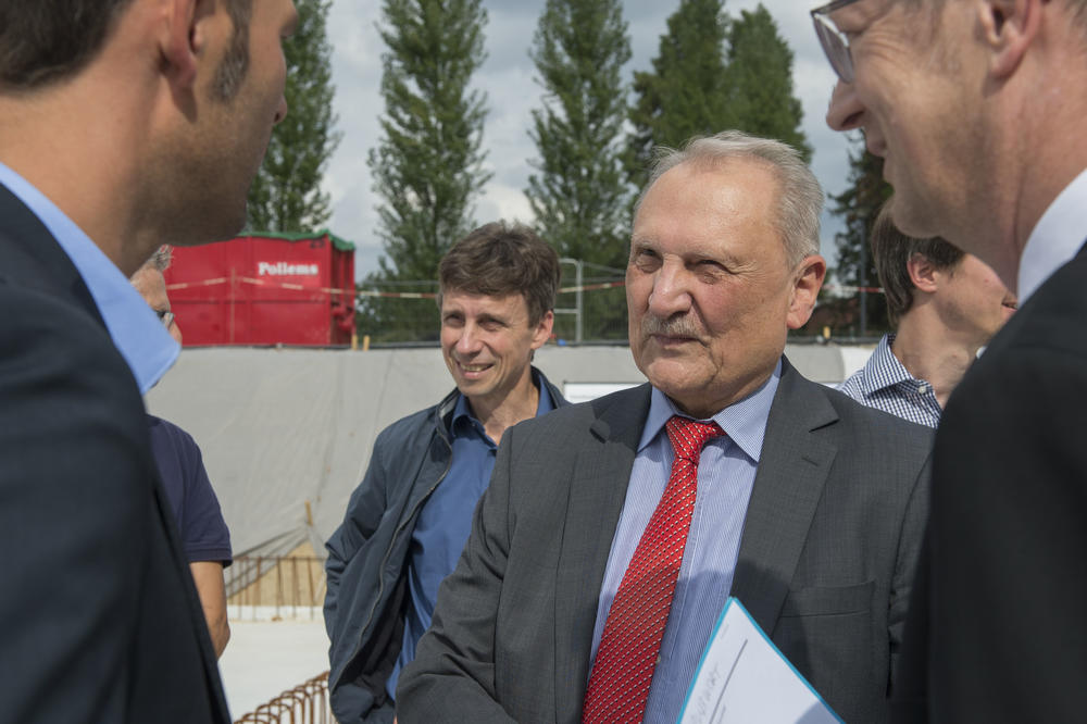 Gewürdigt wurde auch die große Unterstützung des ehemaligen Kanzlers der Freien Universität, Peter Lange, und seiner Nachfolgerin im Amt, Dr. Andrea Bör.