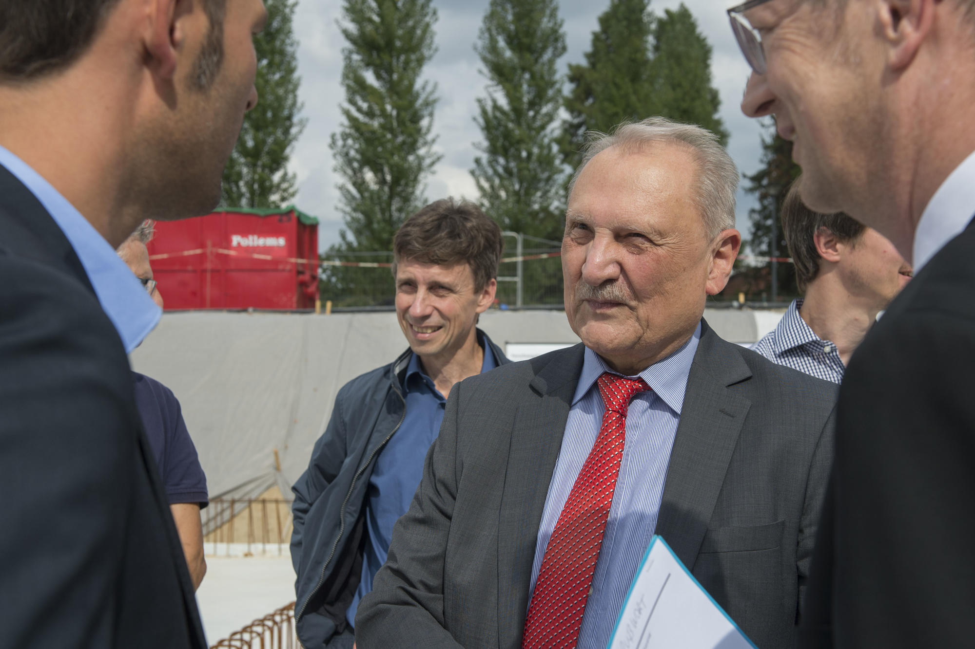 Gewürdigt wurde auch die große Unterstützung des ehemaligen Kanzlers der Freien Universität, Peter Lange, und seiner Nachfolgerin im Amt, Dr. Andrea Bör.