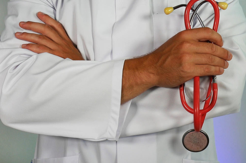 Beim Doctor's Slam stellen Ärztinnen und Ärzte unterschiedlicher Fachrichtungen auf lockere und humorvolle Art ihre tägliche Arbeit und ihren Beitrag für die Medizin der Zukunft vor.