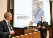 Eric de Bruyn ist Professor für Moderne und Zeitgenössische Kunst am Fachbereich Geschichts- und Kulturwissenschaften. Er kommt von der University of Leiden, Niederlande.