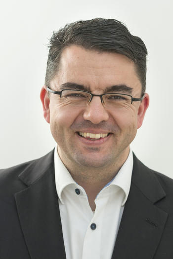 ... ihr Kollege Professor Thorsten Faas haben das neue Format „Debatte Dahlem“ konzipiert.