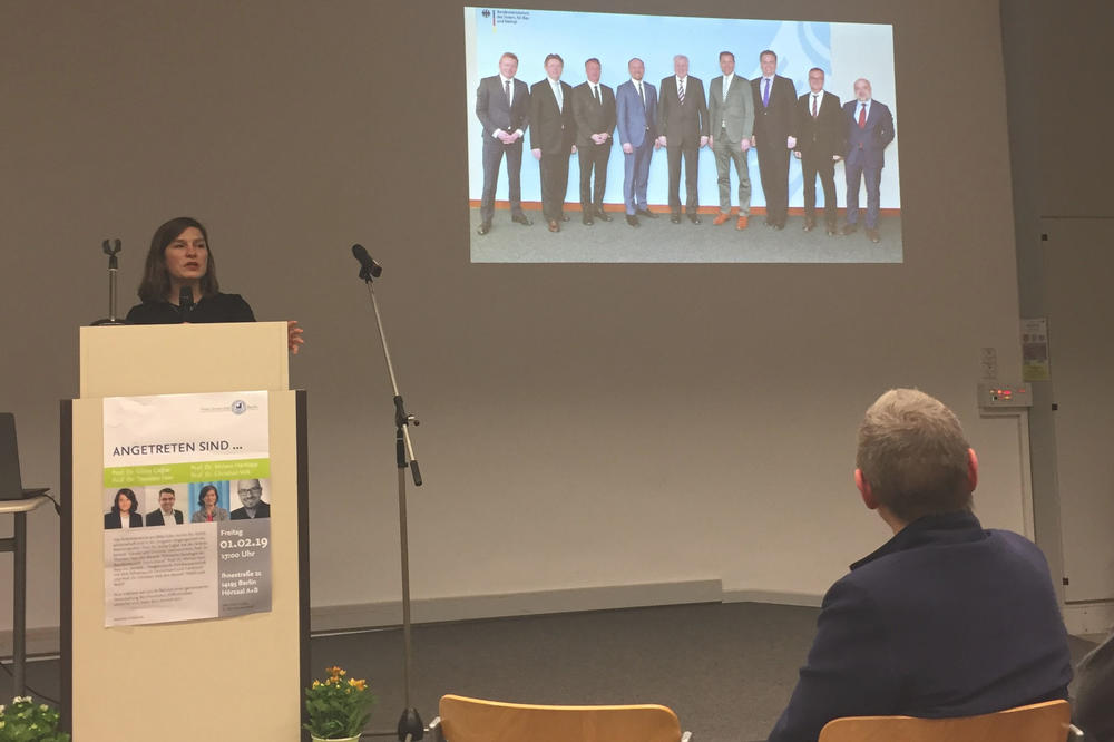 Miriam Hartlapp ist Professorin am Arbeitsbereich Deutschland und Frankreich im Vergleich. Bei ihrer Kurzvorstellung stellte sie die Repräsentation von Frauen in der Politik in Deutschland und Frankreich gegenüber.