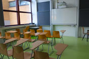 Modern ausgestattete Seminarräume bieten Platz für die Vorbereitung der Laborarbeit.
