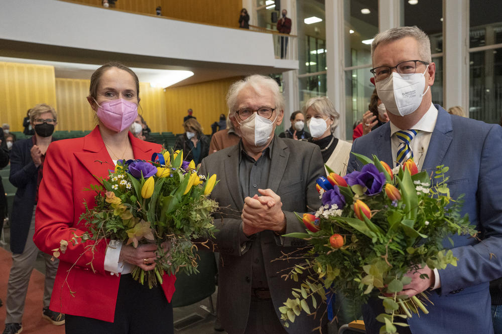 (v. l. n. r.) Professorin Beatrix Busse, Professor Karl Max Einhäupl und Professor Günter M. Ziegler.