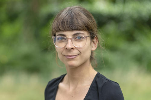 Nora Große ist in der Stabsstelle Nachhaltigkeit der Freien Universität für Nachhaltigkeit in der Lehre zuständig.