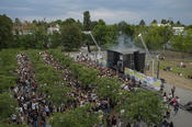 Knapp 3000 Personen kamen zum Campus-Konzert auf den Vorplatz der Holzlaube