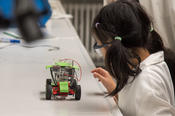 Antrieb mit Brennstoffzelle: Ein Experiment im Schüler*innen-Labor NatLab