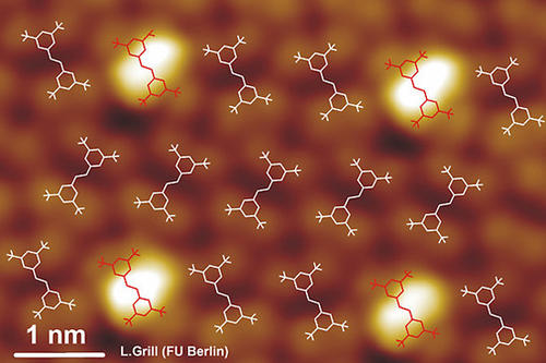 Gitter der schaltbaren Moleküle - die geschalteten Moleküle erscheinen hell.