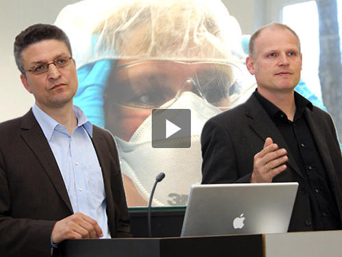 Lothar H. Wieler und Klaus Osterrieder informieren über den Forschungsstand zum H1N1-Virus
