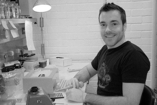 Welche genetischen und molekularen Mechanismen das Wachstum von Fingern bei Säugetieren beeinflussen, analysierte der Biologe Florian Witte.