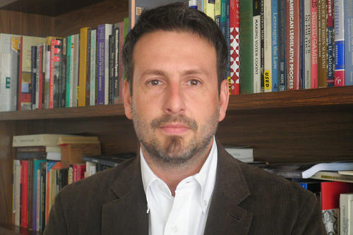 Dr. Lucio Rennó ist derzeit Sérgio-Buarque-de-Holanda-Gastprofessor am Lateinamerika-Institut der Freien Universität Berlin.