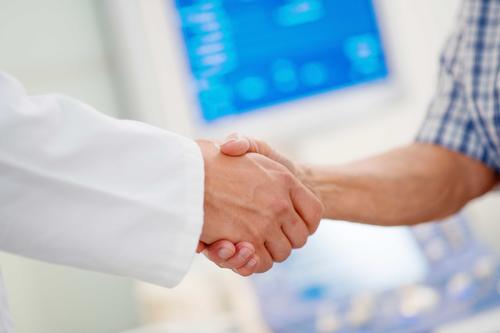 A trusting relationship with one’s treating physician is important at any age. Appropriate care plays a particularly important role for people who become ill and die in a foreign culture.