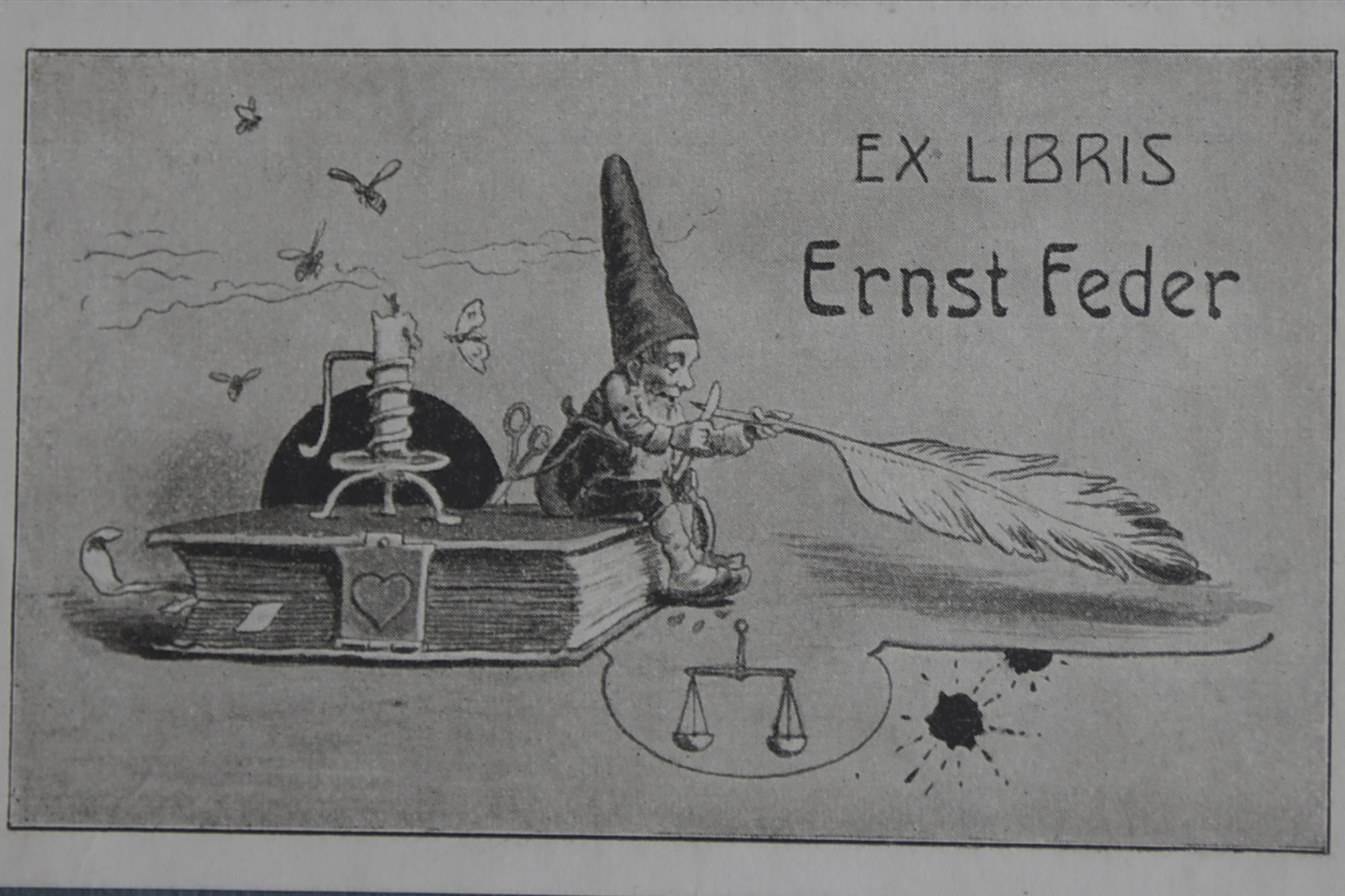 Über Ex-Libris-Aufkleber kann die Spurensuche zum Eigentümer eines Buches beginnen. Die „Looted Cultural Assets Datenbank“ bündelt alle bislang bearbeiteten Fälle aus drei Berliner und einer Potsdamer Bibliothek.