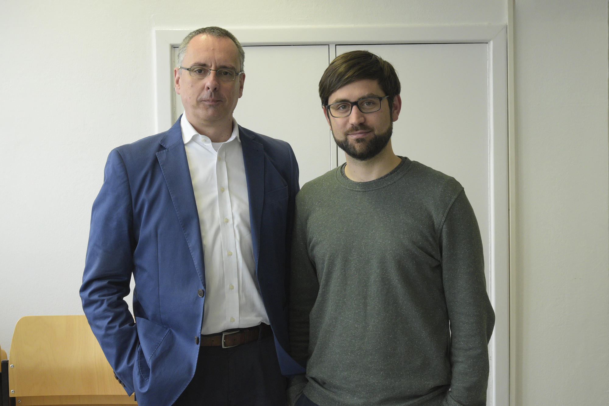 Martin Emmer ist Professor am Institut für Publizistik- und Kommunikationswissenschaft, dort leitet er die Arbeitsstelle Mediennutzung. Rechts sein wissenschaftlicher Mitarbeiter Christian Strippel.