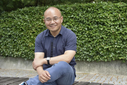 Der Germanist und Übersetzer Huang Liaoyu ist Direktor des Zentrums für Deutschlandstudien an der Peking Universität. Er hält sich derzeit zu Forschungszwecken in Berlin auf.