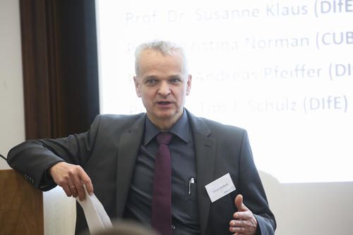 Professor Ulrich Keilholz, Sprecher der Focus Area DynAge, Charité - Universitätsmedizin Berlin, kündigte die Präsentationen der DynAge PostDocs an.