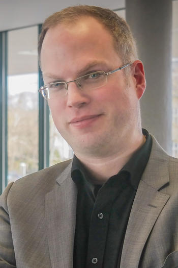 Helmut Aust, Professor am Fachbereich Rechtswissenschaft der Freien Universität Berlin für Öffentliches Recht und die Internationalisierung der Rechtsordnung.