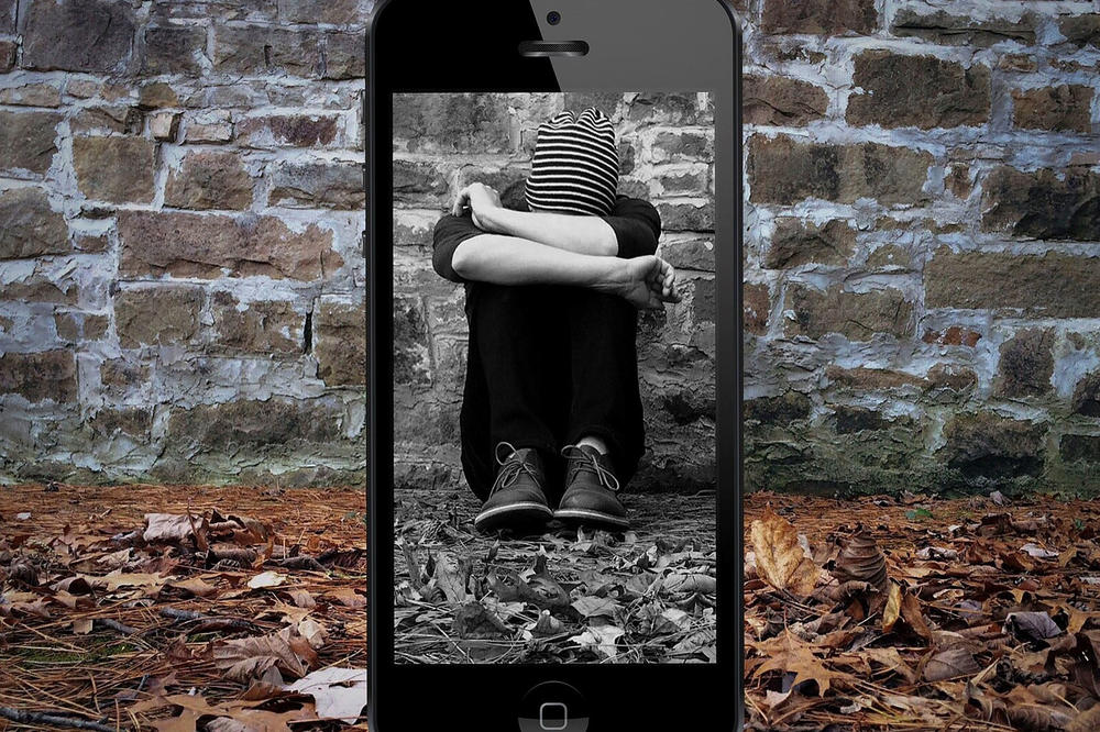 Sicher im Netz? Um Kinder und Jugendliche vor Internetkriminalität und Cyber-Mobbing zu schützen, beziehen die Forscherinnen und Forscher Wissen über deren Persönlichkeitsmerkmale und Verhalten ein.