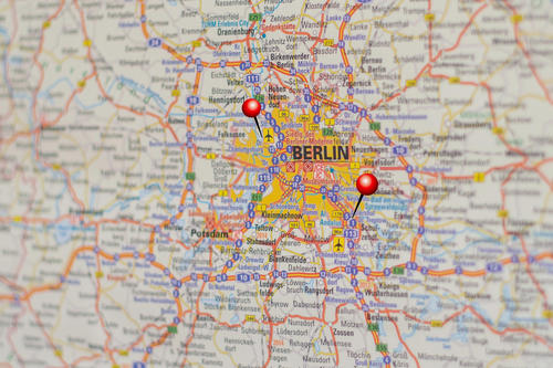 Wie kommt man am schnellsten von A nach B? Effiziente Algorithmen helfen, die beste Route zu finden. Ein Beispiel von vielen, wie viel Mathematik im Alltag steckt.