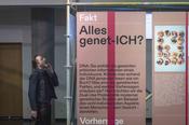 Der Umgang mit genetischen Daten von Personen birgt viele Risiken für Missbrauch.