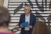 Schon in Lehrveranstaltungen sollen sich künftige Forschende mit Ethik und der Verantwortung für das eigene wissenschaftliche Tun auseinandersetzen, sagt Günter M. Ziegler, Präsident der Freien Universität.
