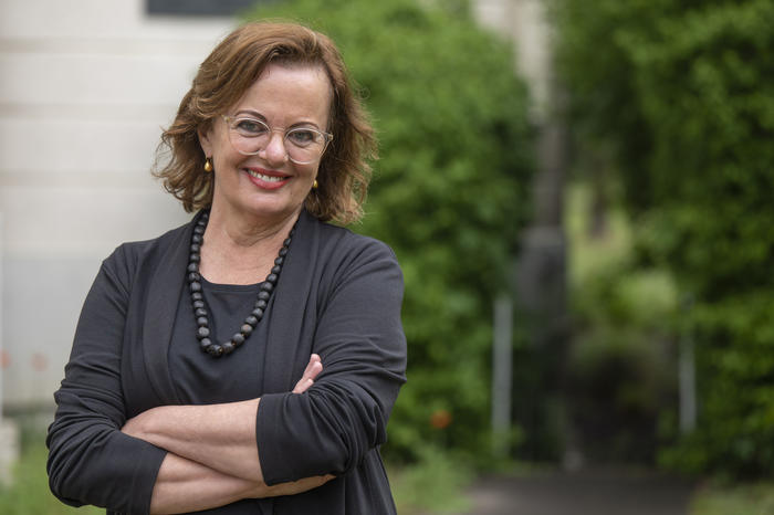 Vizepräsidentin für Forschung: Prof. Dr. Petra Knaus