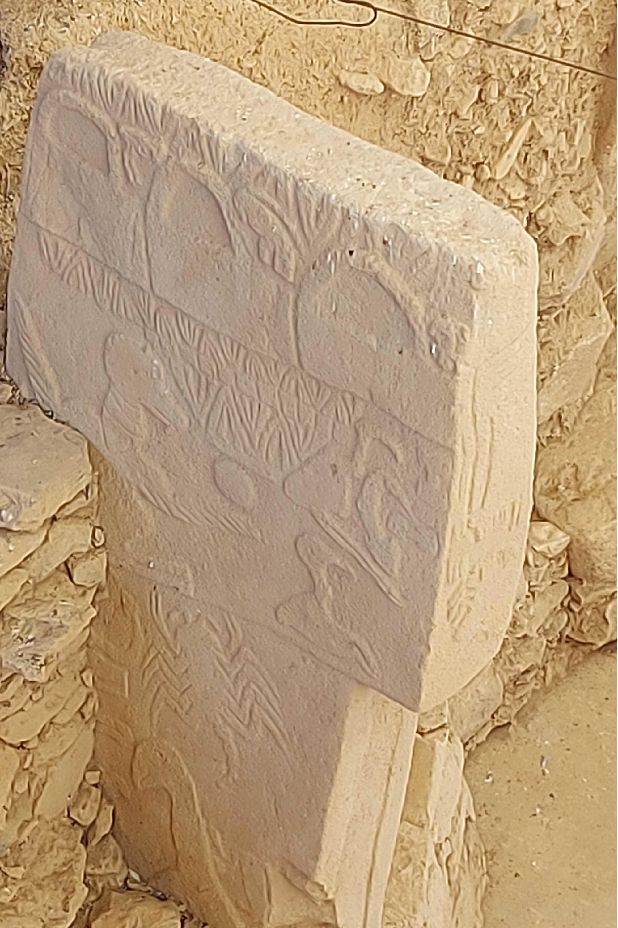 Die verzierten Reliefpfeiler können mit dem Laserscanner präzise dokumentiert werden.