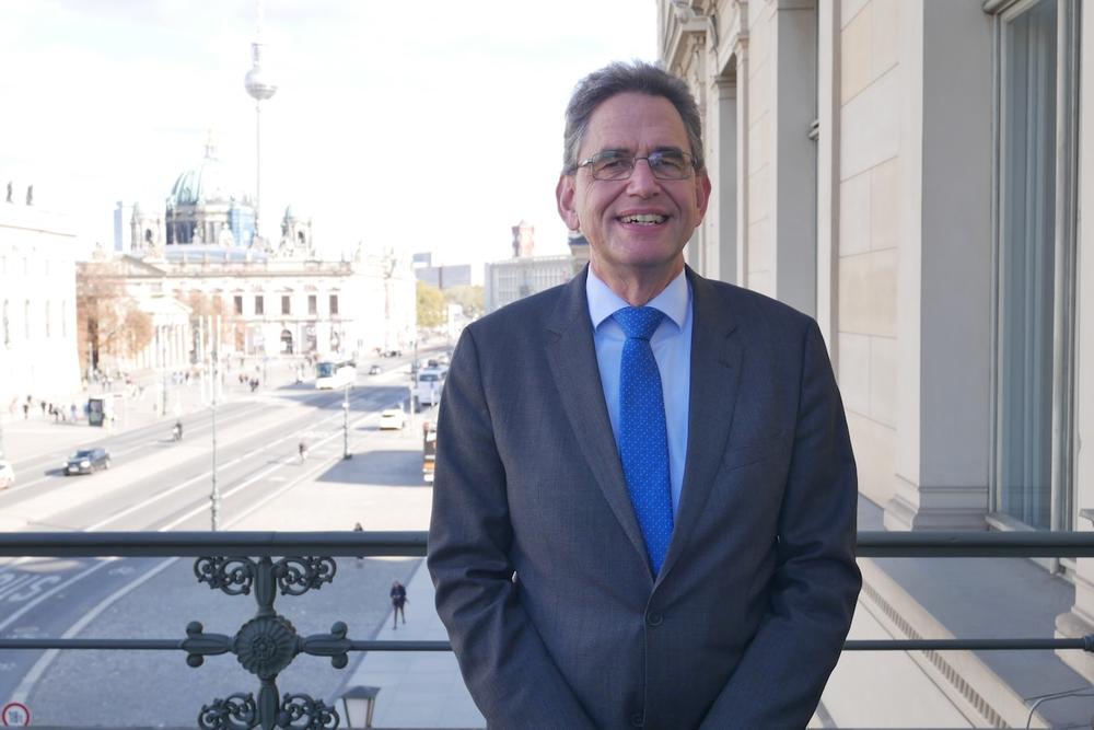 Matthias Ruffert ist Professor für Öffentliches Recht und Europarecht an der Humboldt-Universität zu Berlin.