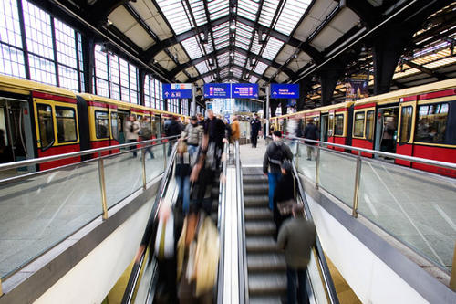 Berliner S-Bahn entschädigt Mitarbeiter und Studierende der Freien Universität Berlin für Verkehrschaos