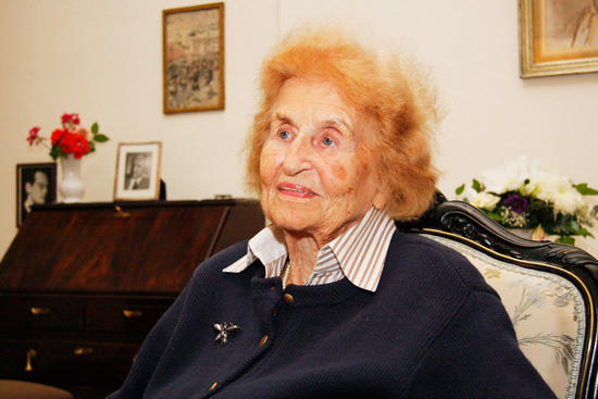 Professorin Waltraut Voigt im November 2008 in ihrer Charlottenburger Wohnung.