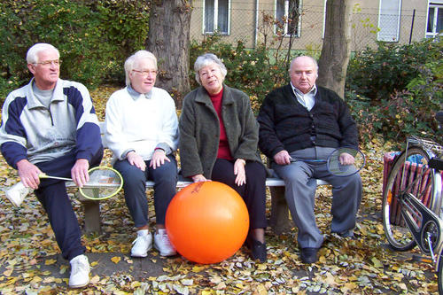 Welche körperlichen und psychischen Veränderungen kommen mit dem Alter? Wie kann man damit umgehen? Zu dieser Thematik bietet das Weiterbildungszentrum ein Seminar an.