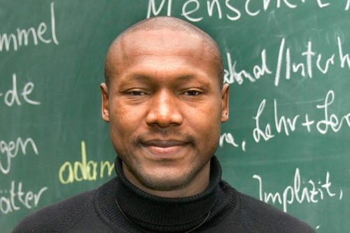 Abdel Kader Barounga, 34 Jahre alt, war zuvor in Marokko und Dänemark.