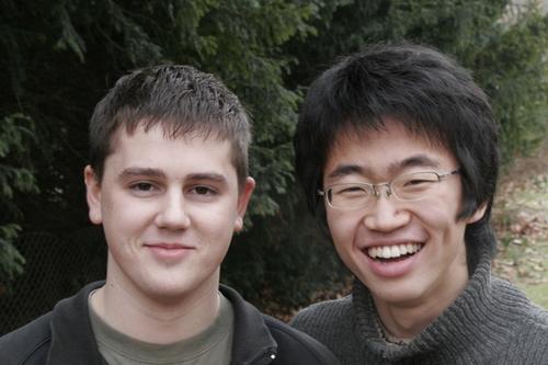 Thomas Langan (l.) und Jong-won Park perfektionieren ihre Deutschkenntnisse an der Freien Universität