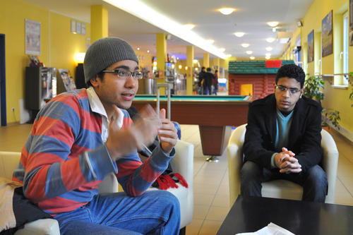 Beim Interview: Der Medizinstudent Mohamed (l.) und Hesham (r.), Student der Politikwissenschaft