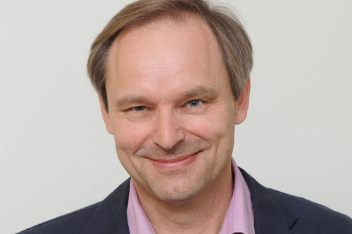 Professor Thomas Schmülling leitet die Angewandte Genetik und ist Sprecher der Focus Area Dahlem Centre of Plant Sciences an der Freien Universität.