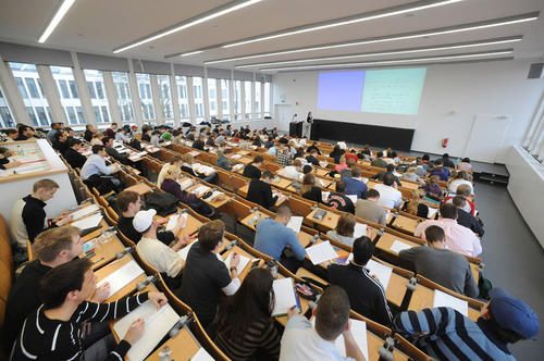 In diesem Sommersemester umfasst das Campus-Management-System mehr als 3600 Lehrveranstaltungen in Verbindung mit rund 2600 Modulen.