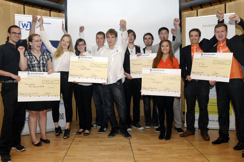 Grund zum Jubeln: Preisträger im 14. Funpreneur-Wettbewerb waren (v.l.n.r.) die Teams: Pole Dance Kitties, BierPionier, LuBiA Games und cycletag.