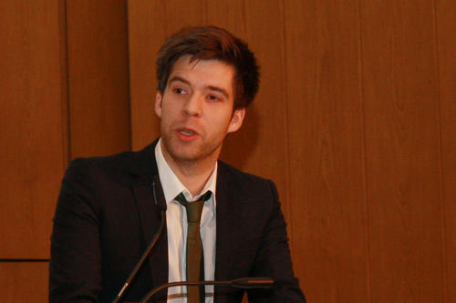 Neil Yeats hat unter den Jura-Absolventen 2013 die beste Abschlussnote erlangt. Er hob hervor, dass das Studium der Rechtswissenschaft die Fähigkeit zum kritischen Hinterfragen fördere.