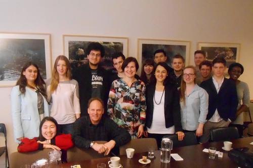 Ausflug nach Istanbul im Januar 2015: Caressa Franklin (ganz  rechts), John Lillegard (6. v.r.), Resident Director Dr. Carmen Müller (10. v. r.) und Academic Director Prof. Mark M. Anderson (Columbia University) mit der ganzen Gruppe...