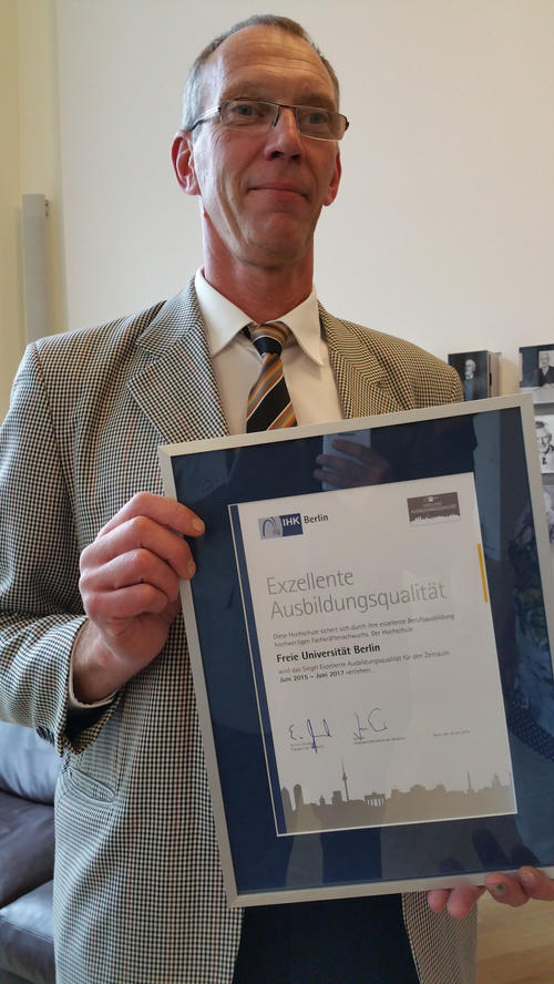 Die Freie Universität Berlin wurde von der Industrie- und Handelskammer kürzlich für ihre exzellente Ausbildung ausgezeichnet.