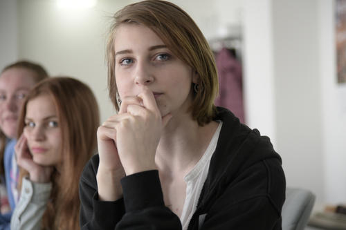 „Jeder hat die Aufgabe, die Erinnerung aufrecht zu erhalten“, sagt Schülerin Emelie Stein.
