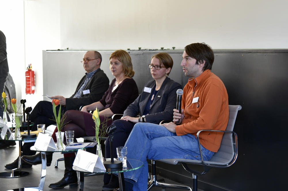 Die Expertenrunde zu Behörden und Ministerien, von rechts: Dr. Jakob Schumacher, Dr. Diana Mutz, Dr. Petra Luber und Dr. Wolfgang Unger