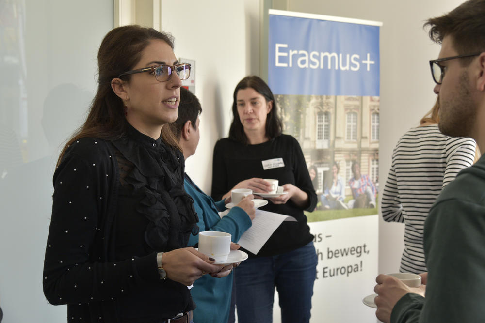 Ob Fragen zu formalen Regeln oder dem persönlichen Engagement: Bei den Beraterinnen und Beratern, die zum Erfahrungsaustausch an die Freie Universität gekommen waren, war der Gesprächsbedarf groß.