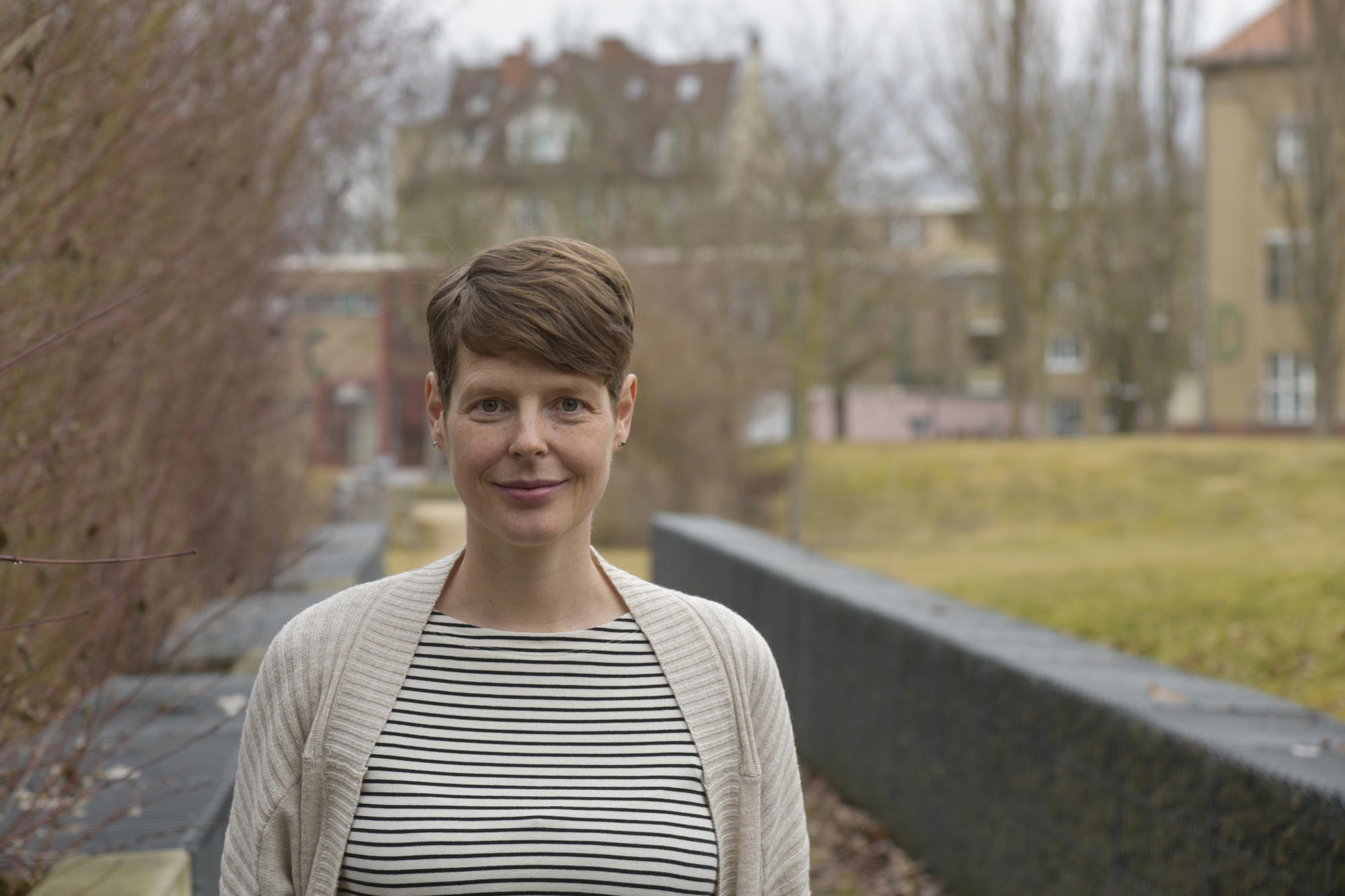 Wiebke Bebermeier ist Professorin für Physische Geographie mit Schwerpunkt Landschaftsarchäologie an der Freien Universität und koordiniert den Masterstudiengang.