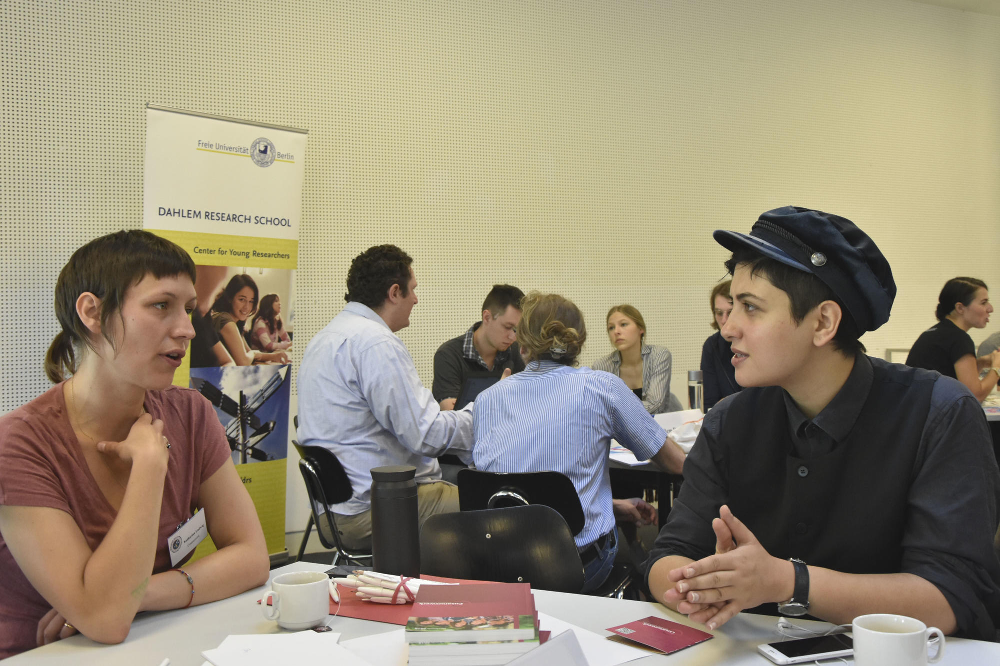 Speed Dating mit Stipendienstiftern: Interessierte konnten im direkten Gespräch mit Vertreterinnen und Vertretern von Begabtenförderwerken klären, welche Unterstützung während der Promotion möglich ist.