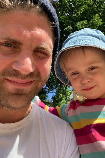 Malte Middeldorf mit Tochter Molly im digitalen Semester: Kaum ein freier Abend, kein Wochenende.