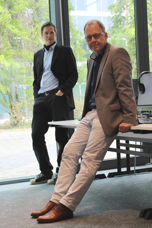 Alexander Schulz (l.), Koordination E-Learning & E-Examinations am CeDiS, und Dr. Albert Geukes, CeDiS-Leiter.
