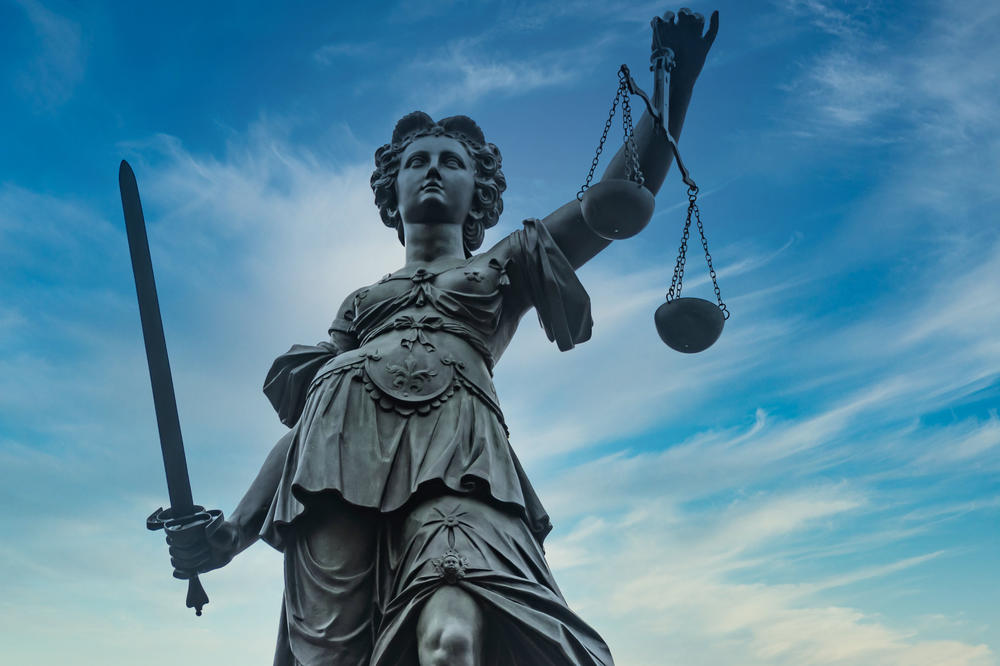 Justitia weiß Rat: Über „Law and Legal“ bieten Studierende Rechtsberatung an.