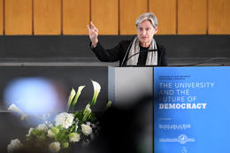 „Universitäten, die sich nicht gegen Angriffe von außen zur Wehr setzen, verlieren ihre Integrität“, sagte Judith Butler im Henry-Ford-Bau der Freien Universität.